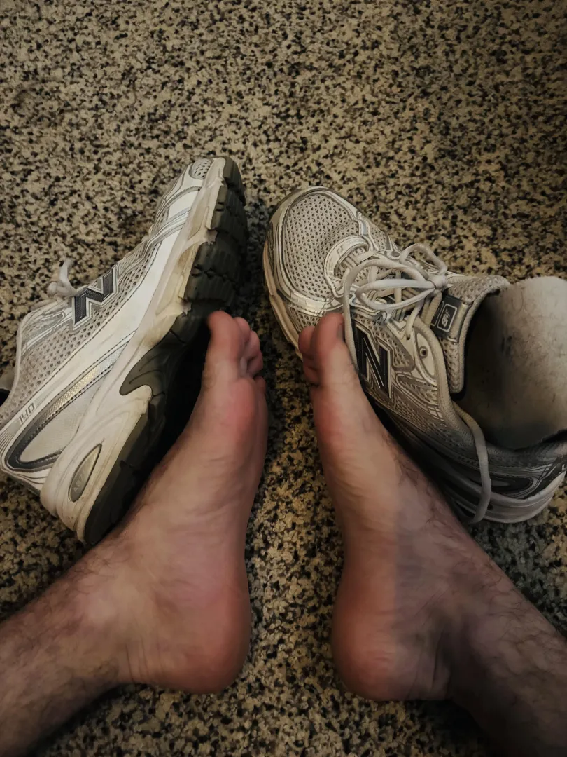 just got back from the gym who wants to smell em?