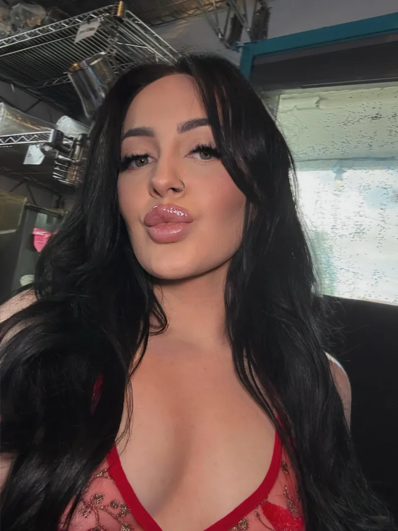 mention this for FREE PICS kassie tonight 3-8PM 17902 Bothell Everett Hwy, Bothell, WA