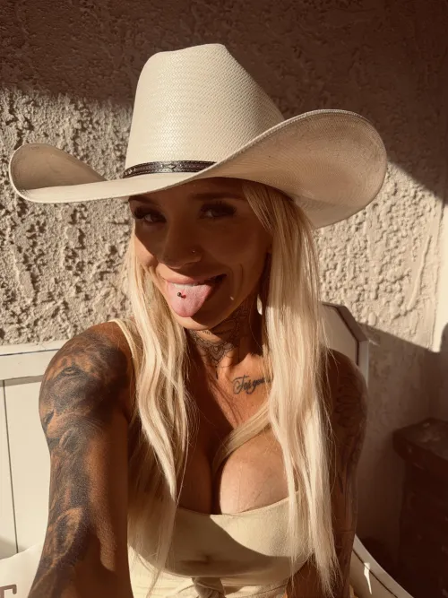 Sundress with no panty season!!!