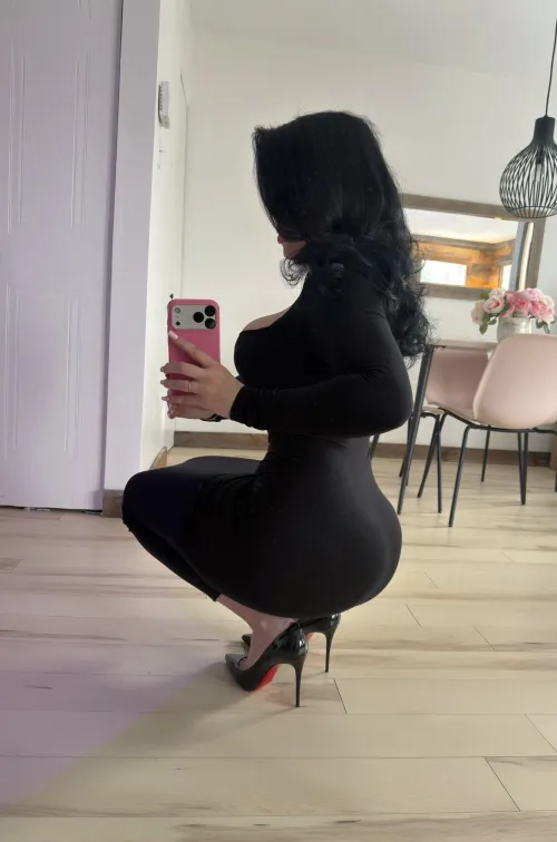 What I love the most is how effortlessly dangerous I am for your wallet.