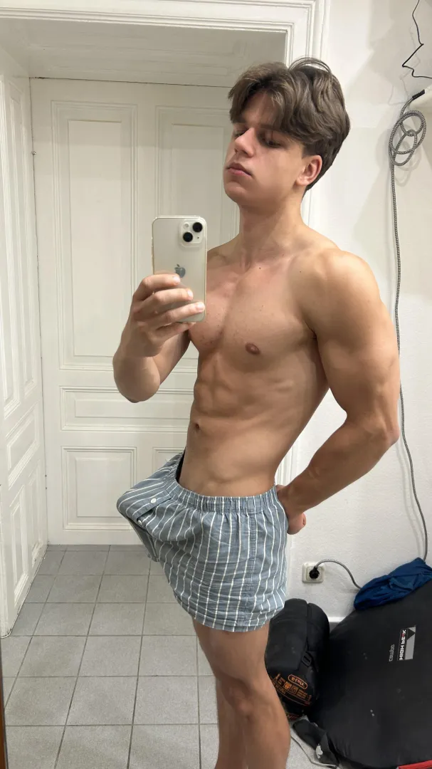 Would you give me head after college?