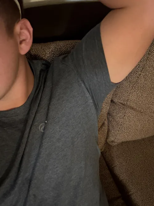 26M4F/MF Topeka, staying in a room this week, hmu to talk/hang and see what the vibes are like.