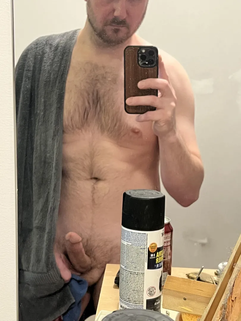 42 [m4f] Southbury Neeed some work done around your house