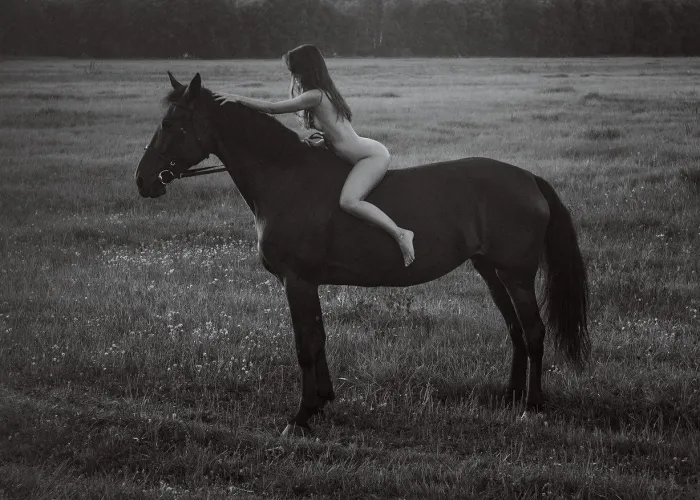 A gentle rub before the ride