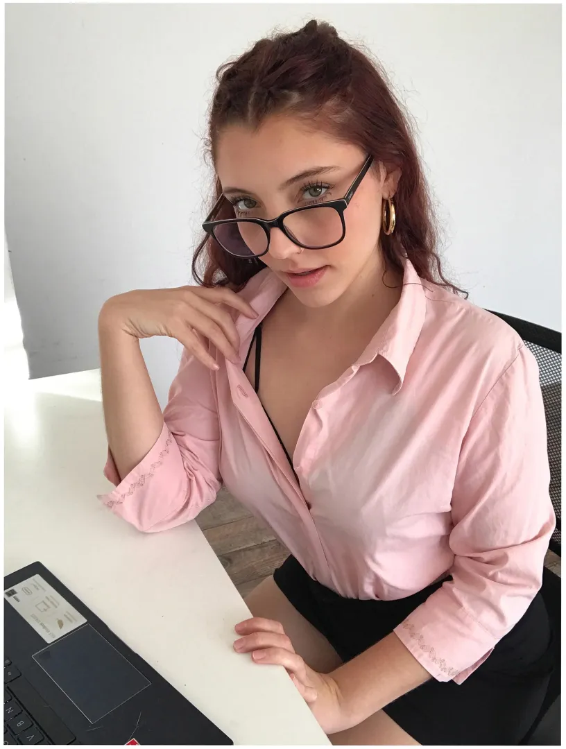 am i your favorite schoolgirl 18f