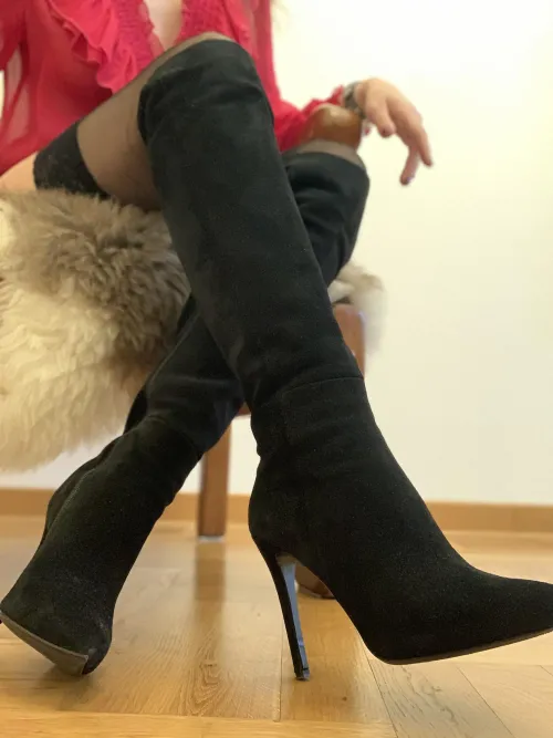 Be honest… do these boots distract you? 