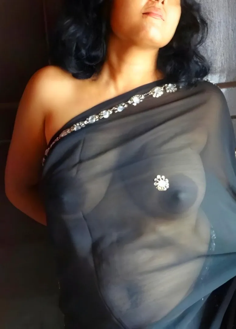 Black Saree