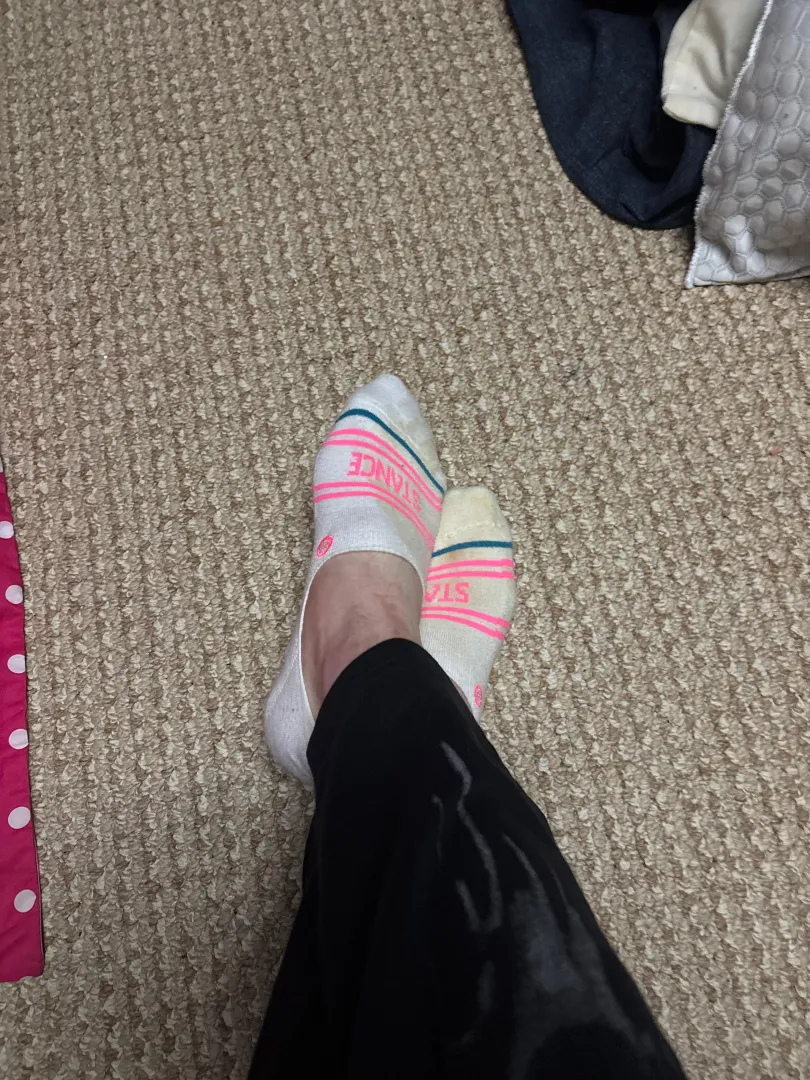 Come get some pics sock slaves
