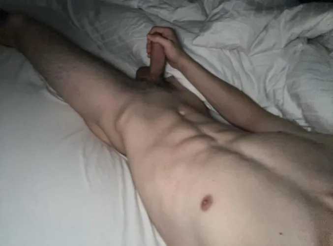 horny rn (19m)
