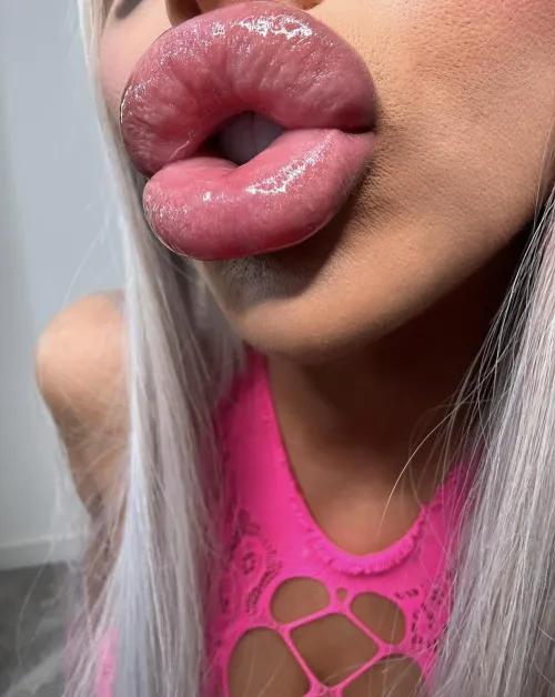 I love my pumped up lips