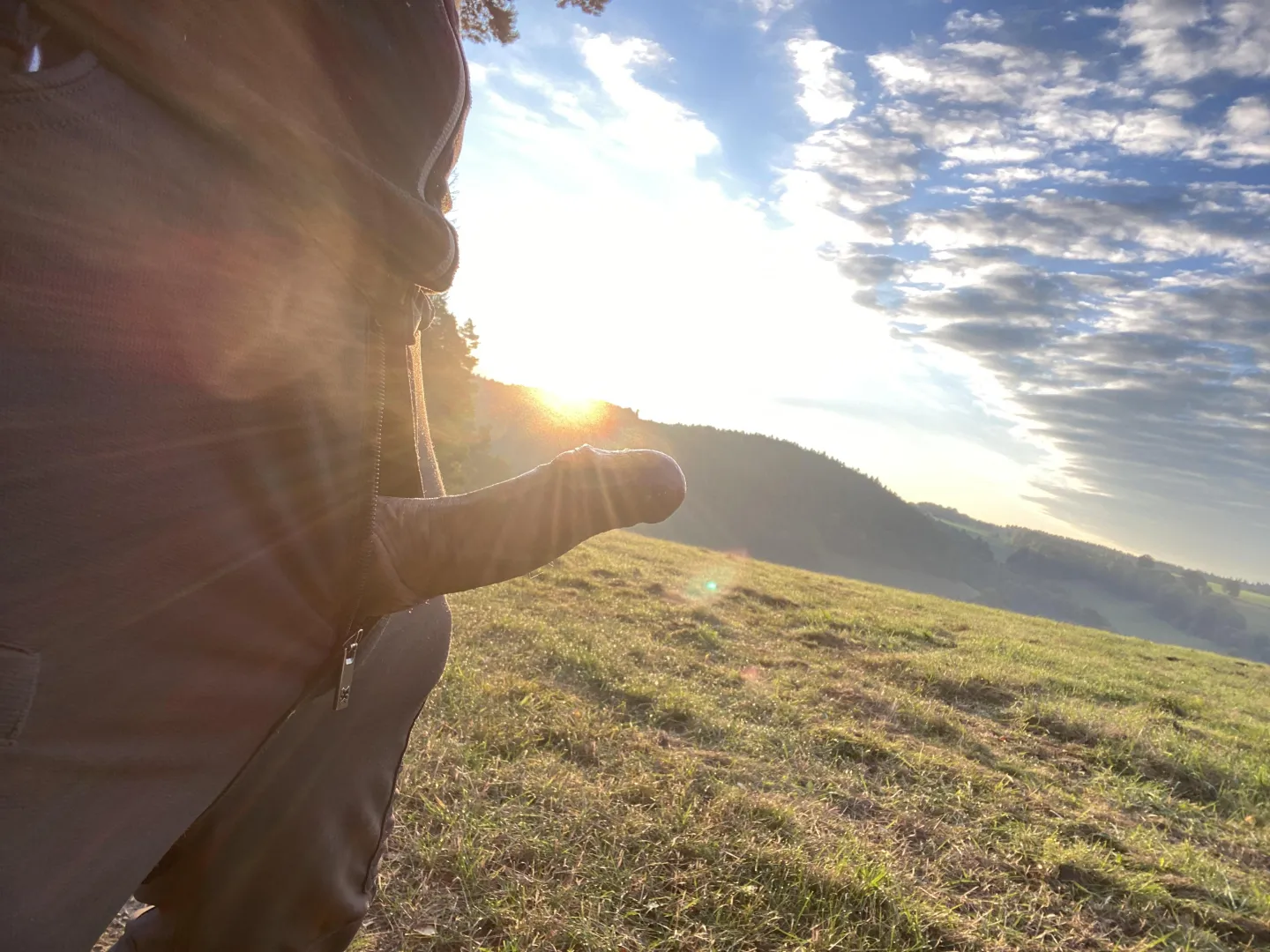 Im Osten geht die Sonne auf
