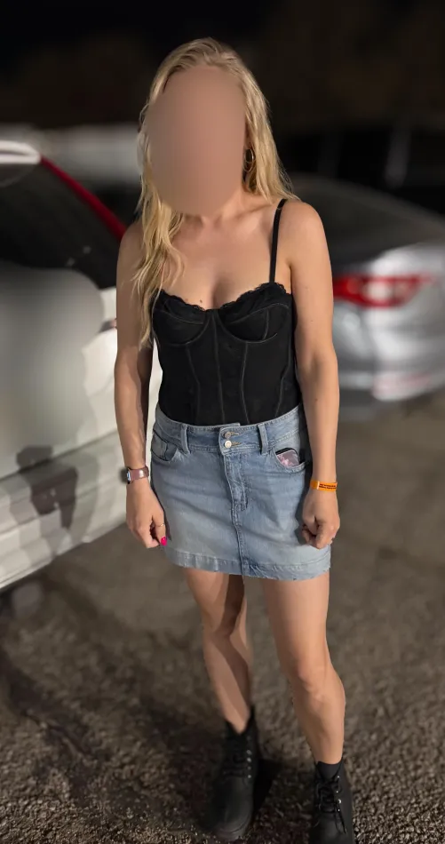 In Wichita March 28th for concert. Interested in single male or couple to flirt, dance, see if connection for more.