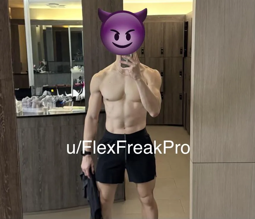 Into M2M and MFM. 29, 5’8 tall. Into M2M. Goodlooking, educated, fit and discreet guy here.