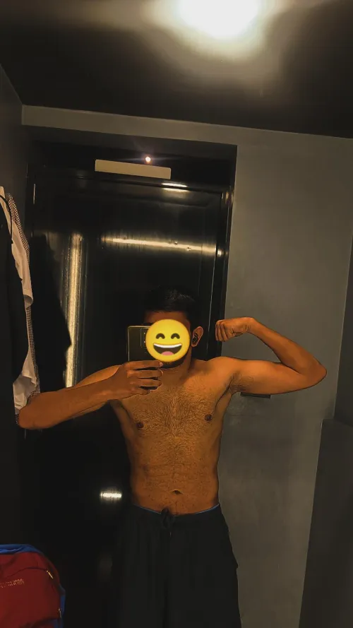 M 24 , looking for meaningful connections 