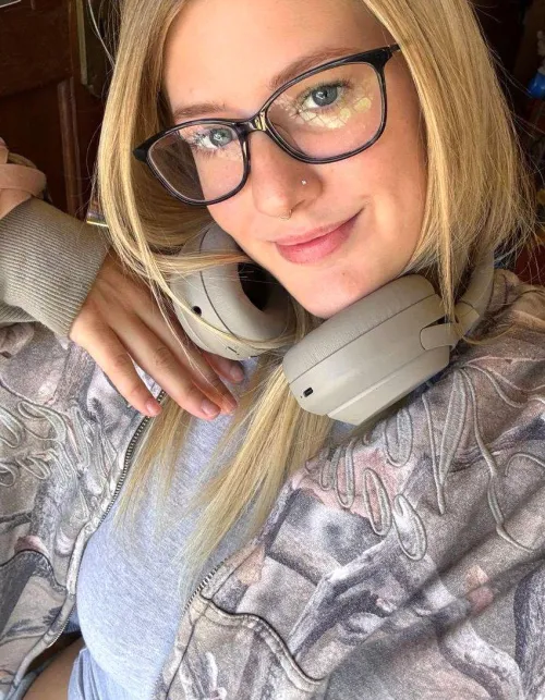 not me posting this selfie