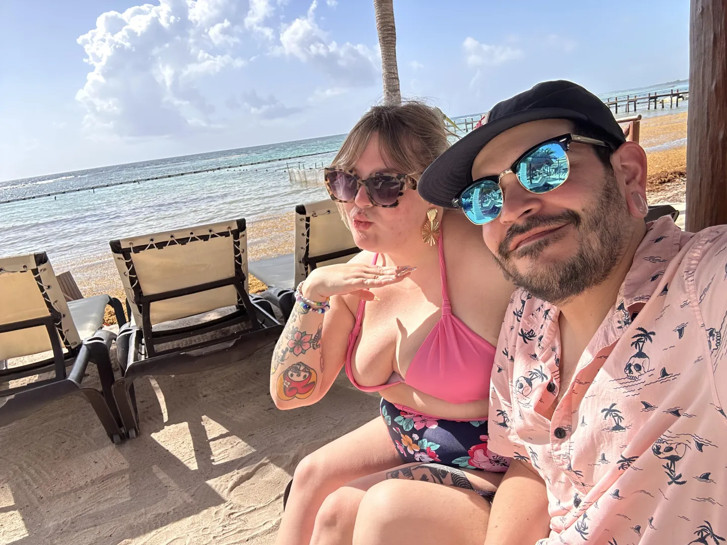 Olathe couple looking for a hung bull easter weekend