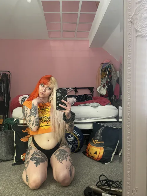 Say hey if you’d come over and be my Monday fuck