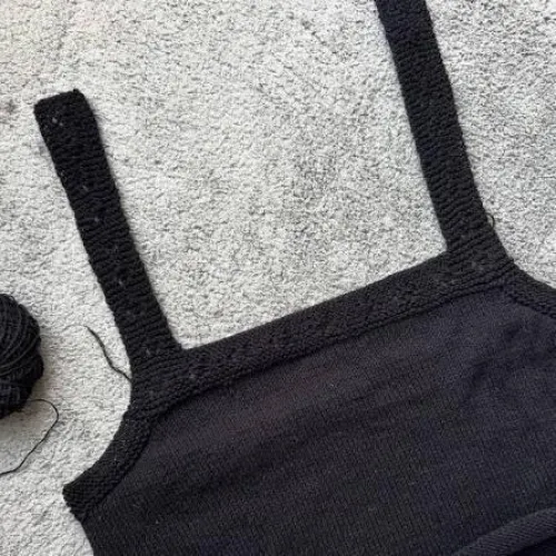 Self drafted tank :) help me decide to overdye yarn or not!