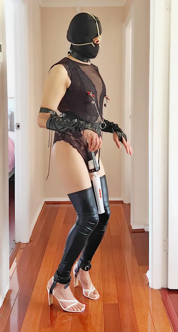 Sluts need to be hooked tight