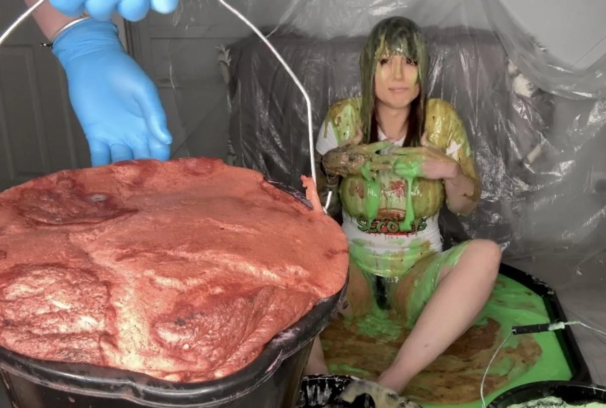 The slops look like gross traffic lights 