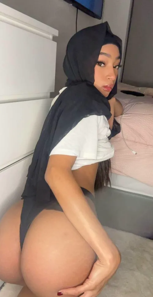 Will you eat my ass on the first date?