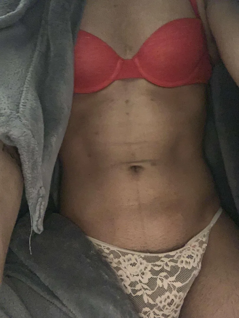 26 looking for other ppl that share same fantasy