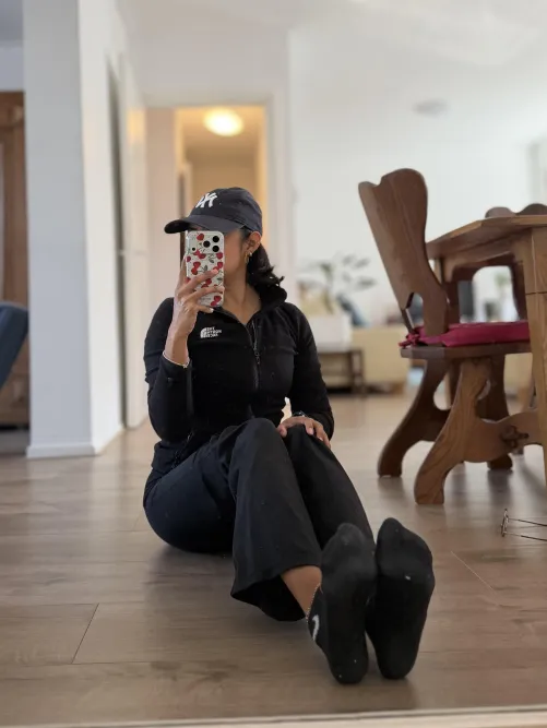 All black outfit looks hot