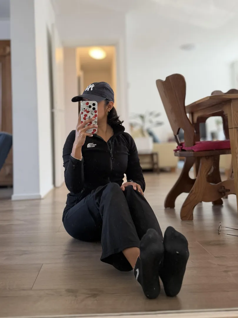 All black outfit looks hot