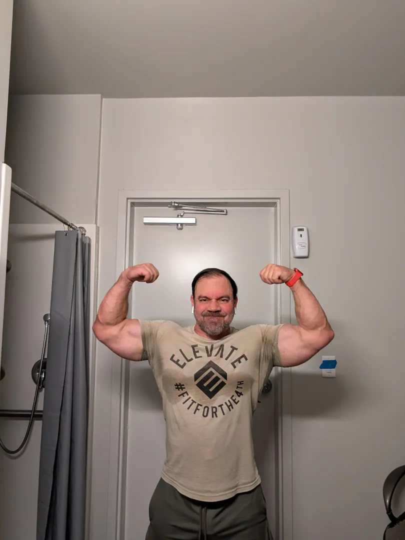 Biggest Biceps here (50)