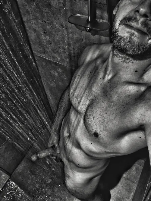 Bonjour! Premier post ici!