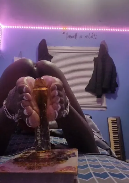 can i rub my feet on your cock ?