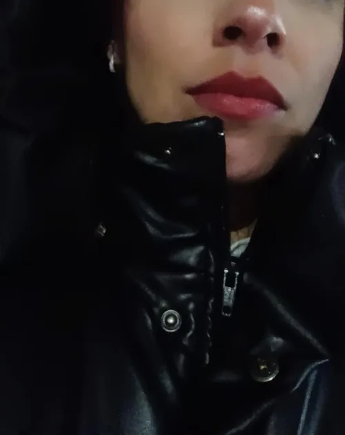 Can you adore those lips?