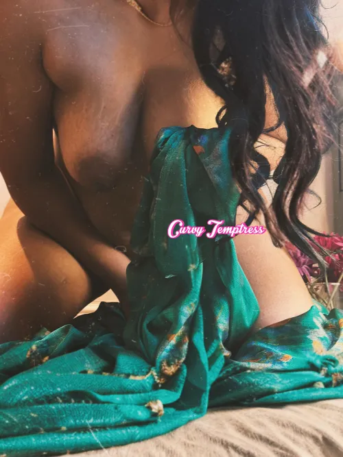 Do men really like hanging areolas like this ?! [f]