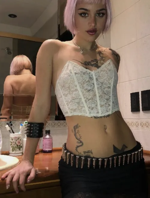 F188 Slightly drunk, can’t host, down for fun i answer faster on lntsag: .stephaniezynea'.