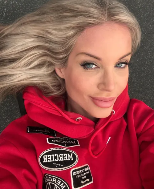 feeling cute in this one x