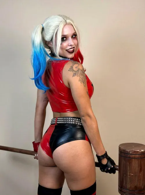 Harley Quinn by (emily)