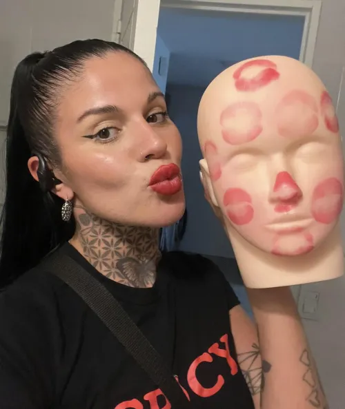 Hice esto imaginando que besaba todo tu cuerpo