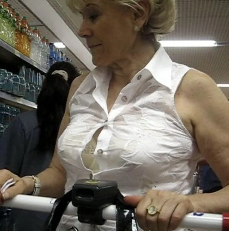 I could follow this beauty around all day