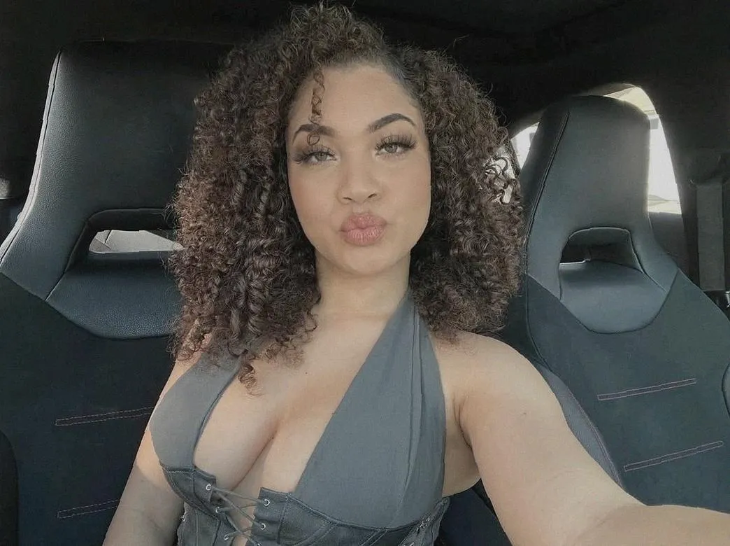 I’m just a little [f]uck toy…