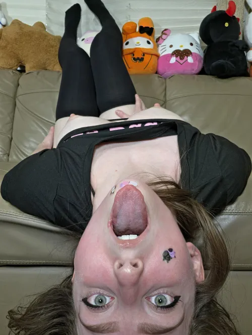 I'm offering live [cam] and [sext]ing! Check out my premade [vid]eos or order a custom [vid]eo/[pic]ture! Very [fet]ish friendly and I cater to both [dom] and [sub]. I love doing dick [rate]s as well as [gfe]! Subscribe to my [fan] sites and I can make 