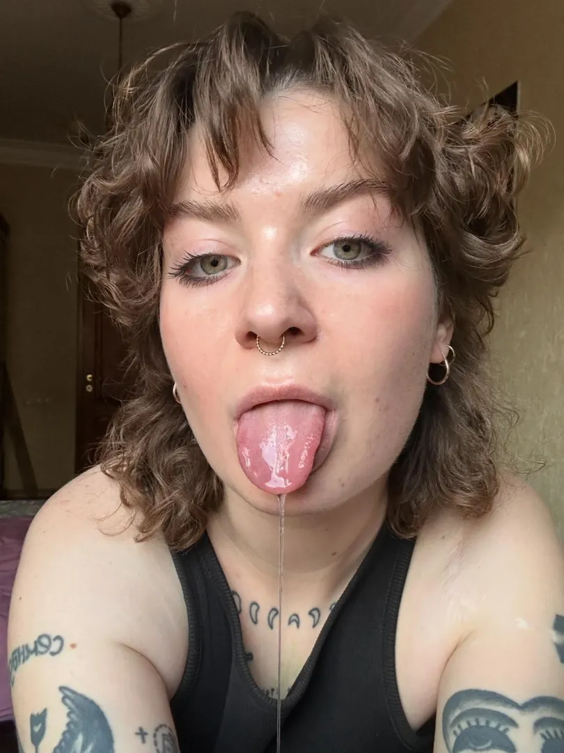 It makes me feel horny too 