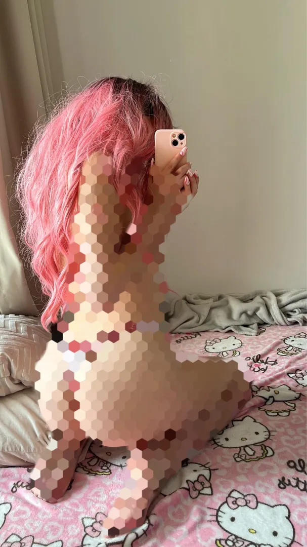 Keep gooning to my perfect pixels, bitch loser