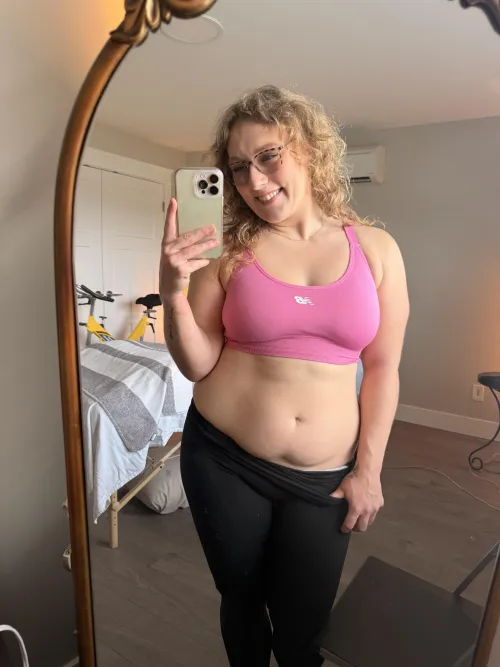 Love a men who can appreciate a belly