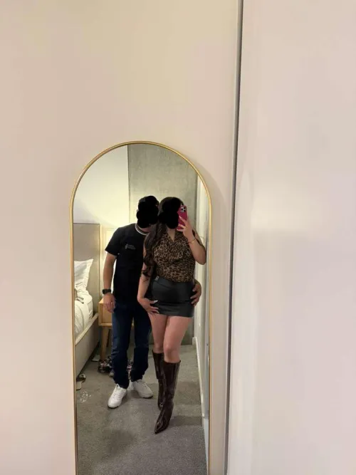 M24F20 Looking for a woman for a threesome in Sedona, AZ