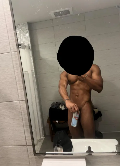 [M4FF/MF] 6’2 Fit Male Model Seeking Bi Girls Duo or Hotwife Couple in NYC