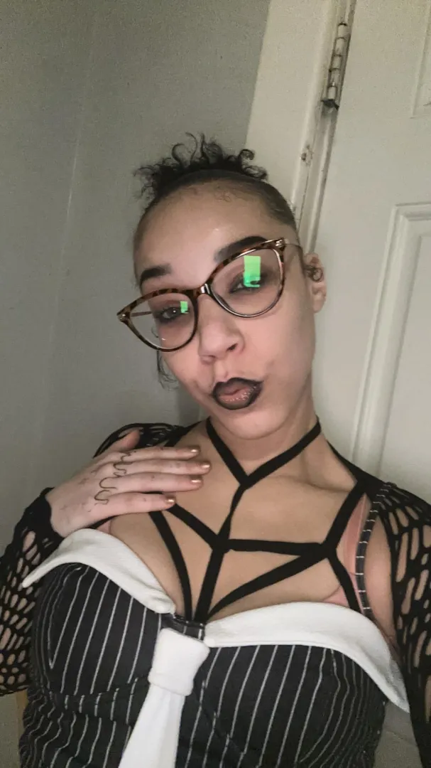 Older men, would u actually decline if I begged u to breed me? be honest