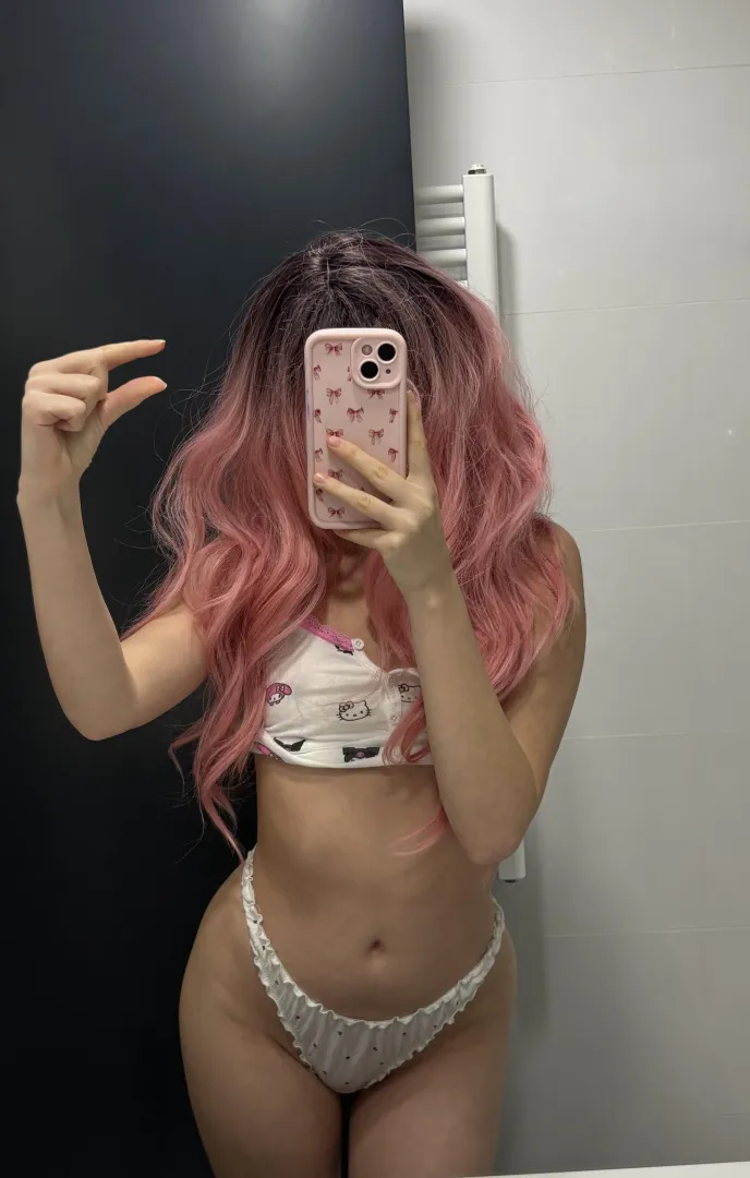 On a scale from 1 to 10, how much of a tiny dick loser do you consider yourself? 