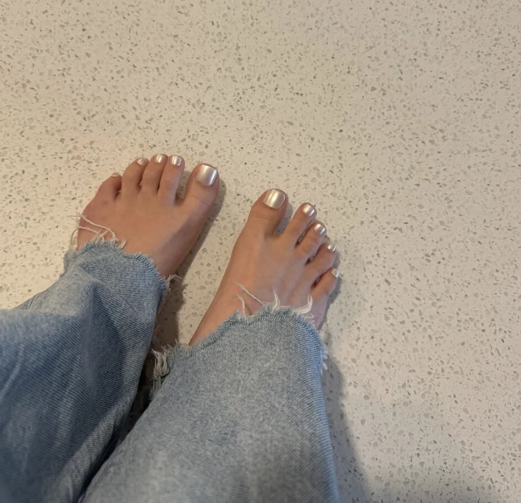 POV I'm sitting on the counter while you cook... what happens next?