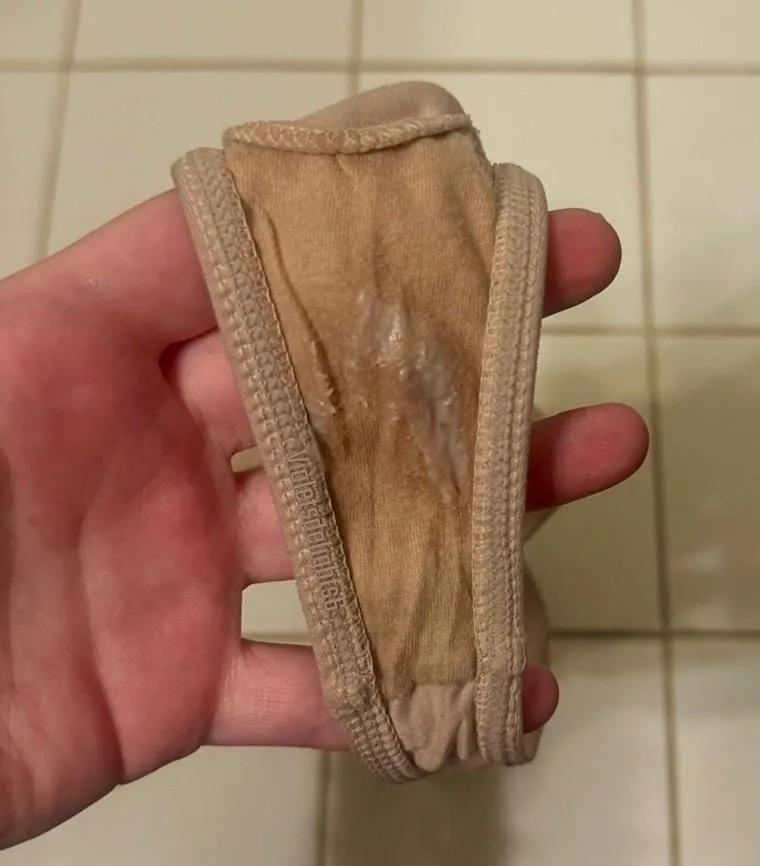 [selling] Wet and creamy pair available from after my workout today ;)