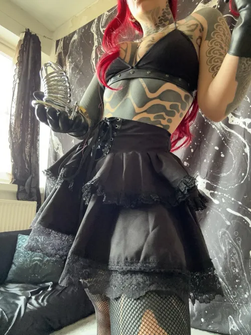 Sissy, hungry and desperate... Mom's here to make decisions for you